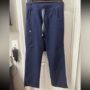 Figs Kade Cargo Scrub Pants